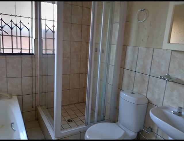 2 BEDROOM APARTMENT FOR SALE IN KENLEAF